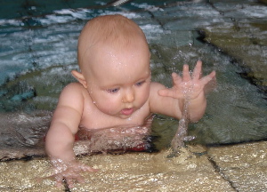 Wahrnehmung beim Babyschwimmen